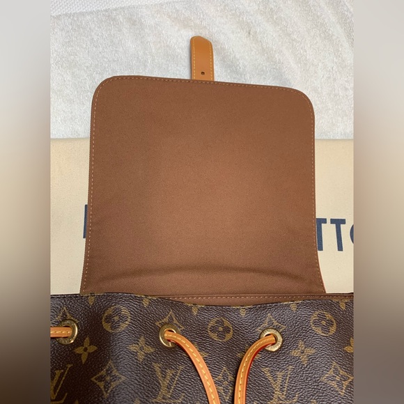Louis Vuitton Trio Monogram Backpack - Picture 9 of 16